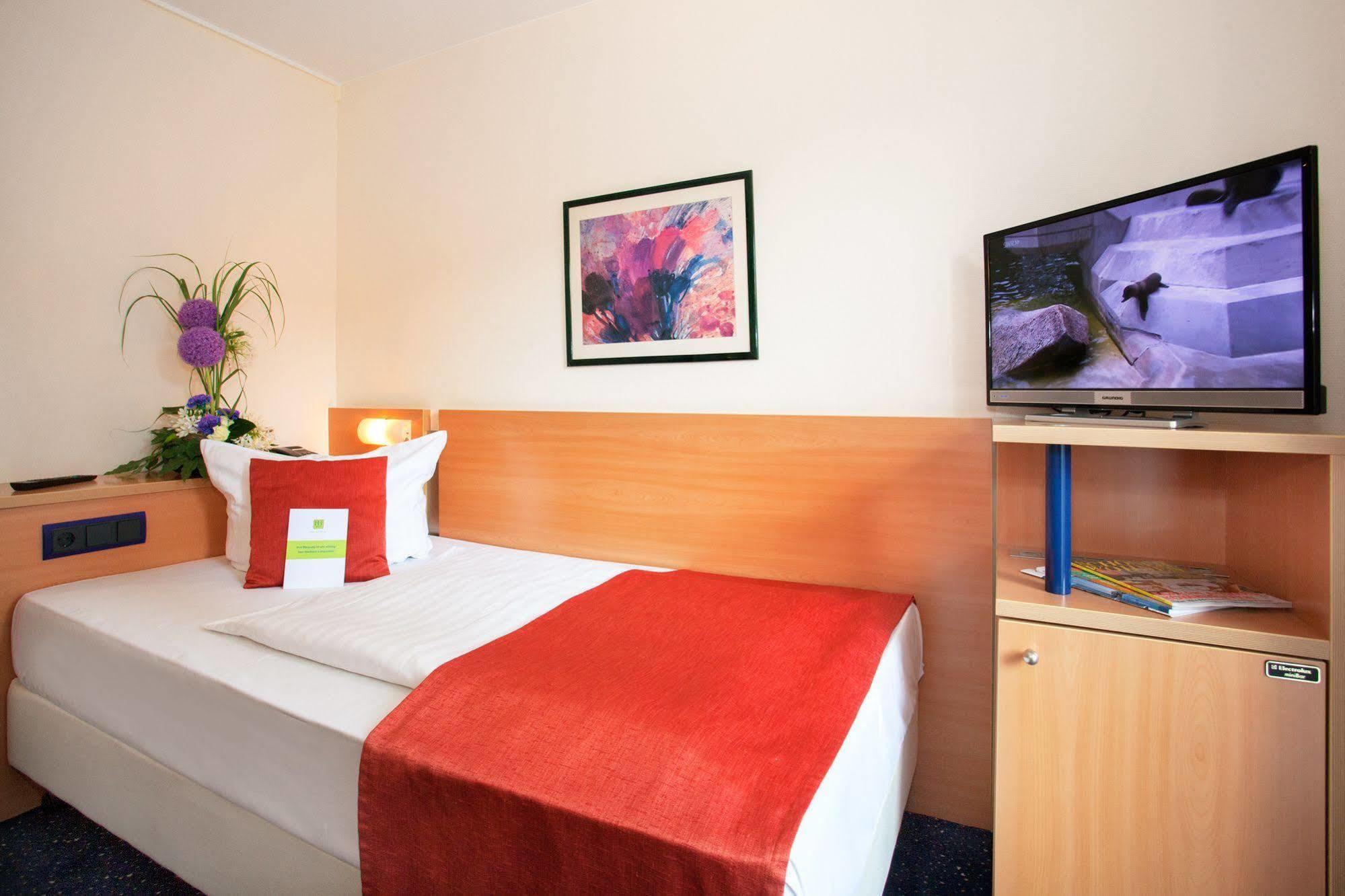 Hotel Plaza 3*