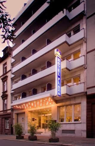 Hotel Plaza 3*